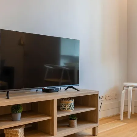 First Avenida Apartment *