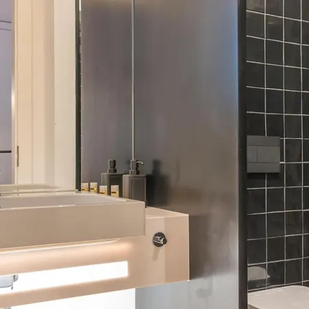 First Avenida Apartman